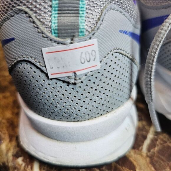 Nike Women's Relentless 6 running training blue shoes size 8.5. 609 - Picture 12 of 12